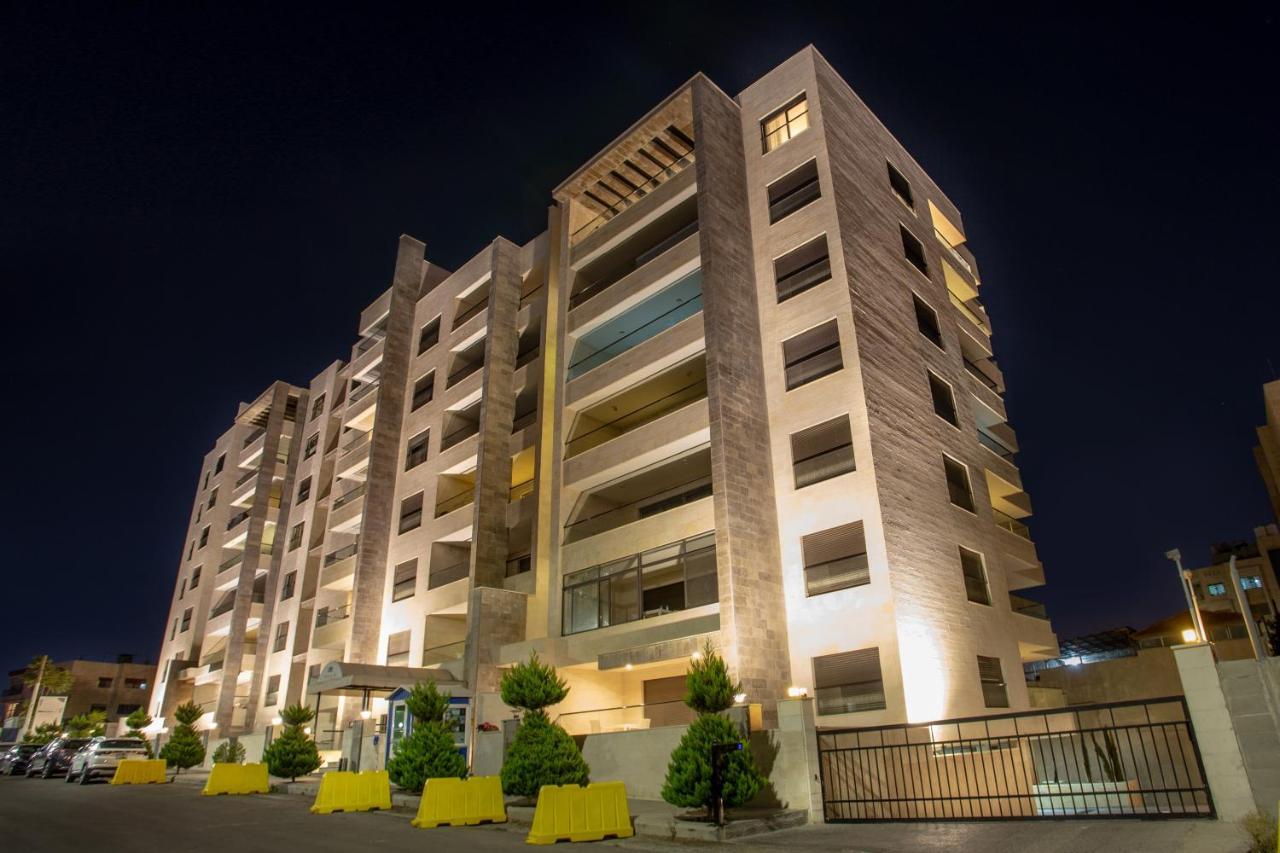 Triple A Hotel Suites Αμμάν Εξωτερικό φωτογραφία