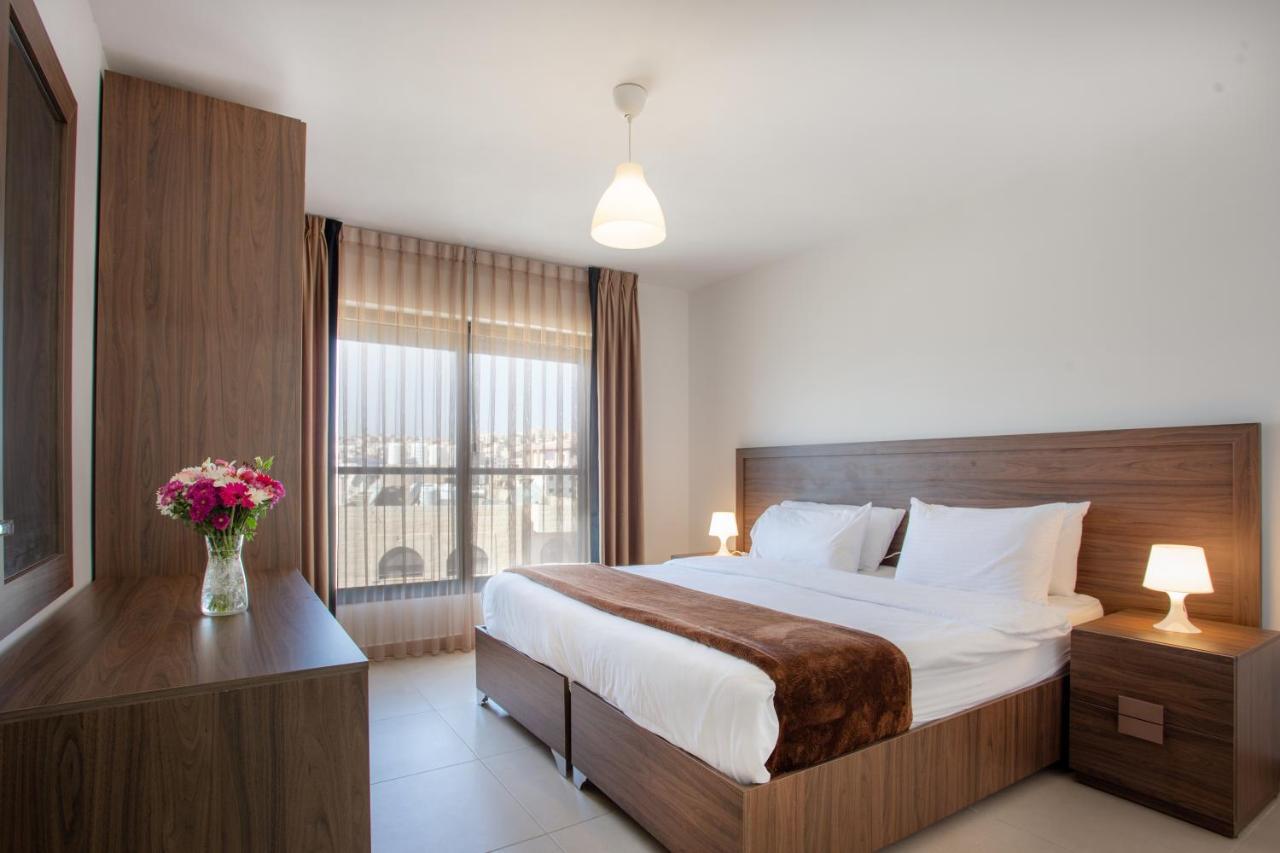Triple A Hotel Suites Αμμάν Εξωτερικό φωτογραφία